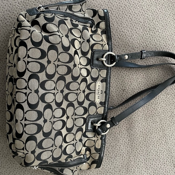 Signature Coach Purse - Picture 3 of 3